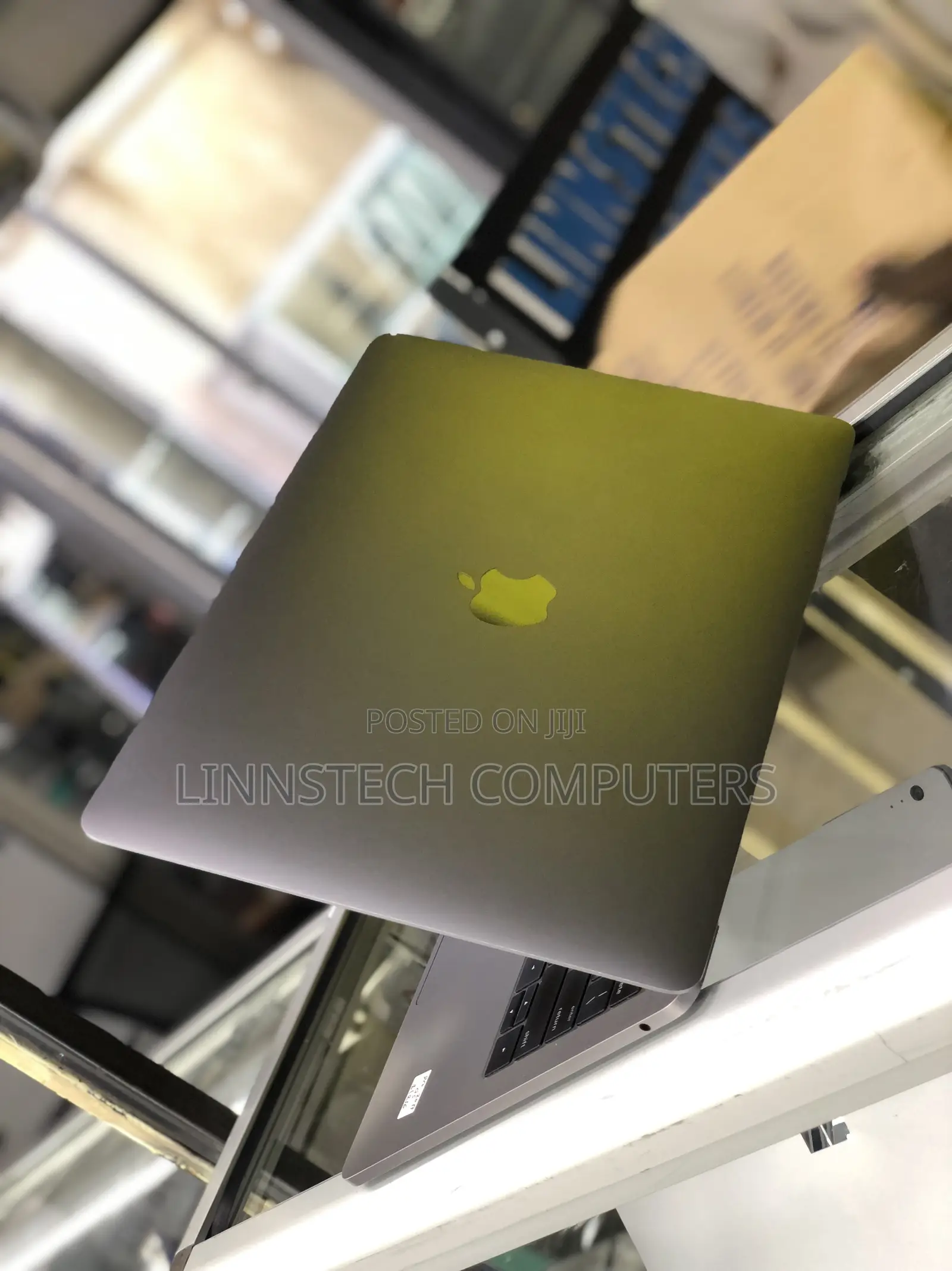 Laptop Apple MacBook Pro 2017 8GB Intel Core I5 SSD 256GB