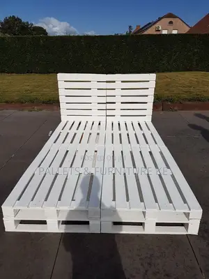 Pallet Harmony Bed