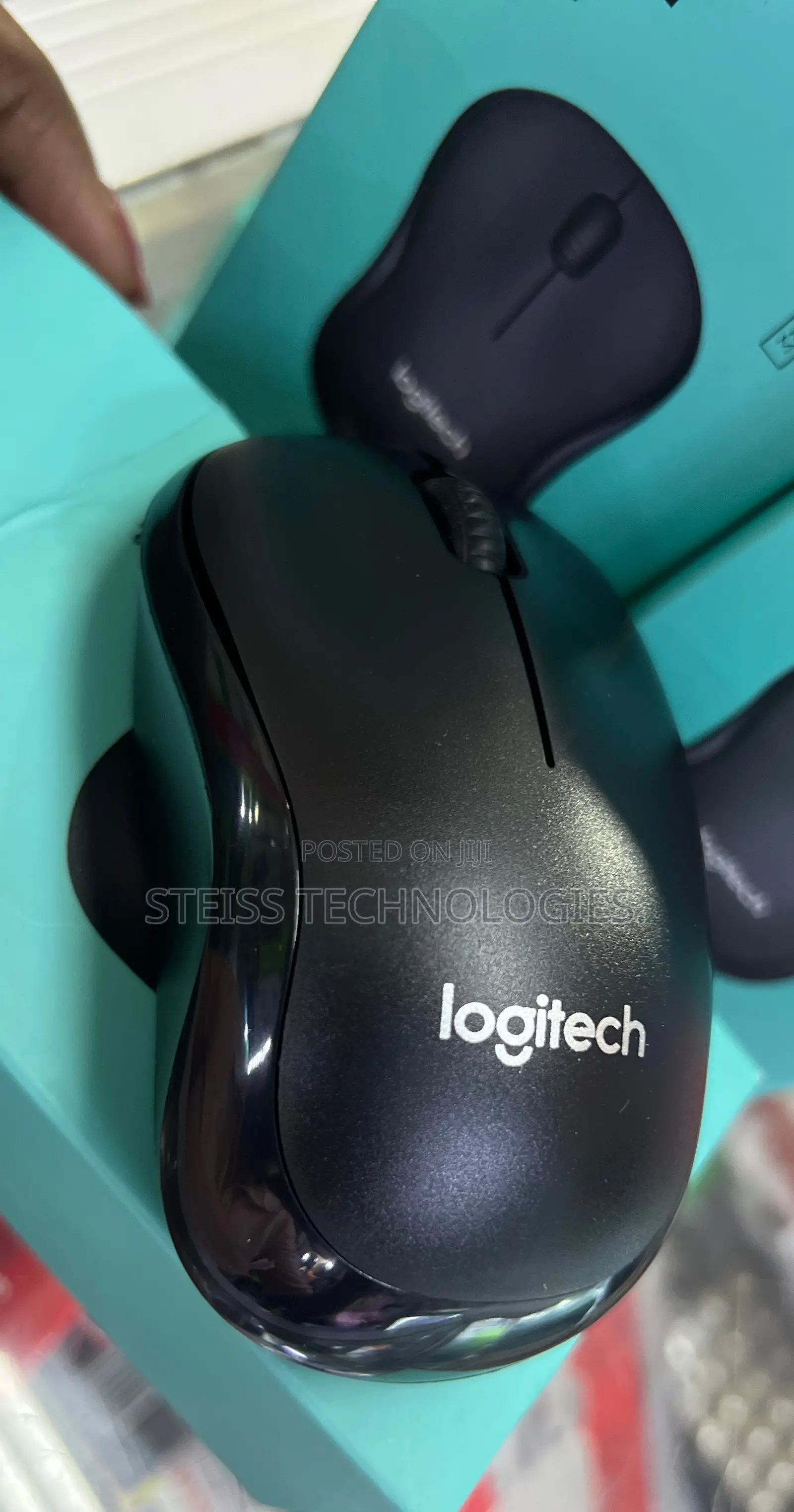 Logitech Wireless M220 Mouse.