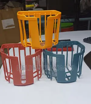 Strong Simple Tissue Holder