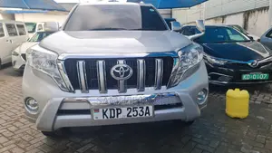 Toyota Land Cruiser Prado 2017 Silver