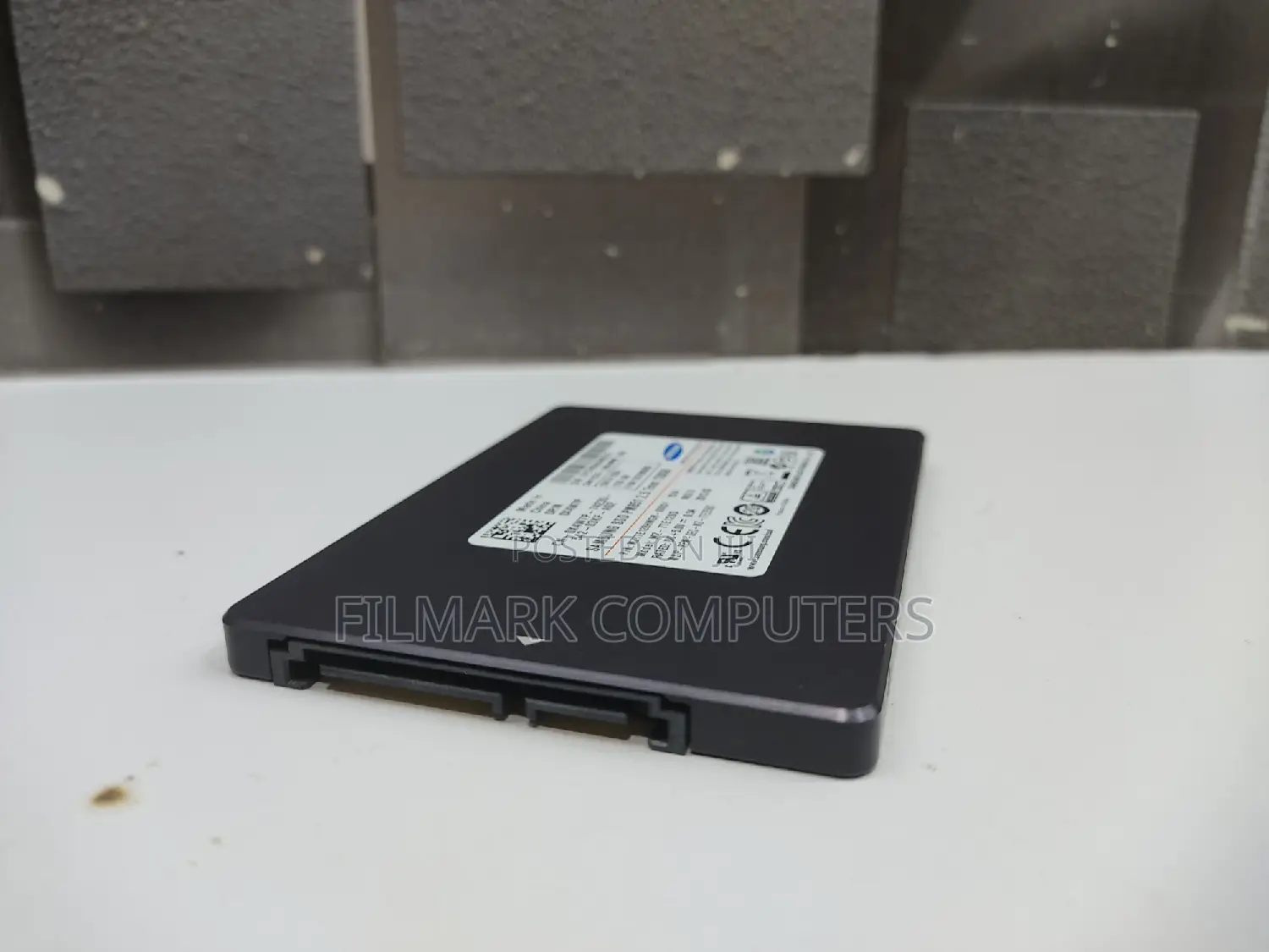Genuine Samsung 2.5" 128gb SSD Sata 6.0gbps Solid Drive