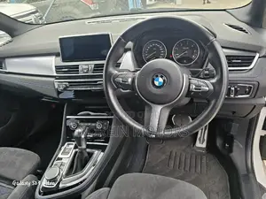 BMW 218d 2017 Pearl