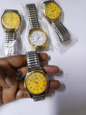 Quartz Round Watch