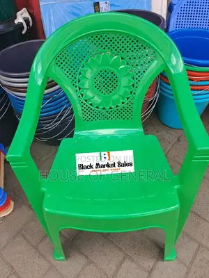 Green Kenpoly Plastic Chair