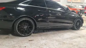 Mercedes-Benz E400 2018 Black