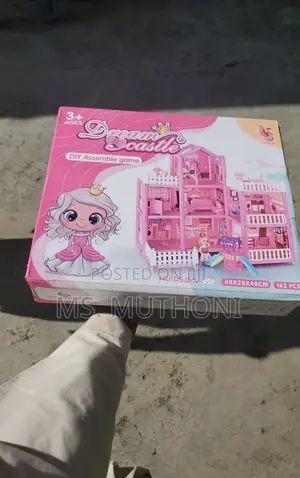 Doll House* 162 PCS  *Size* 48 *28 *48