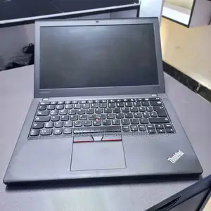 Laptop Lenovo ThinkPad X270 8GB Intel Core I5 SSD 256GB