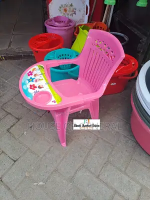 Pink Kids Feeding Plastic Chair