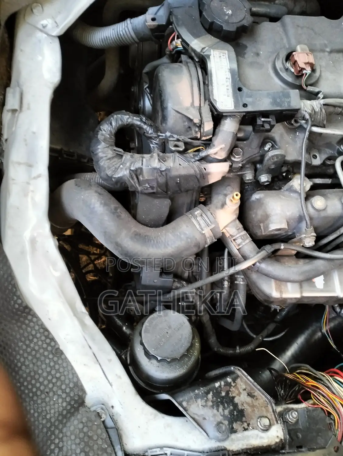 Toyota HiAce 2005 White