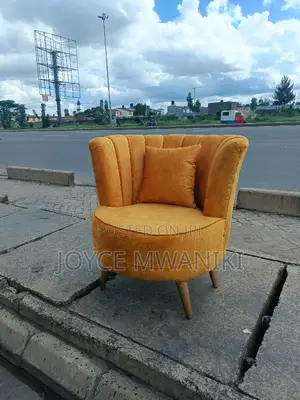 Butterfly Seat or Flower Seat, Gold Colour.