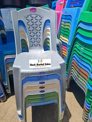 Armless Kenpoly Plastic Chair