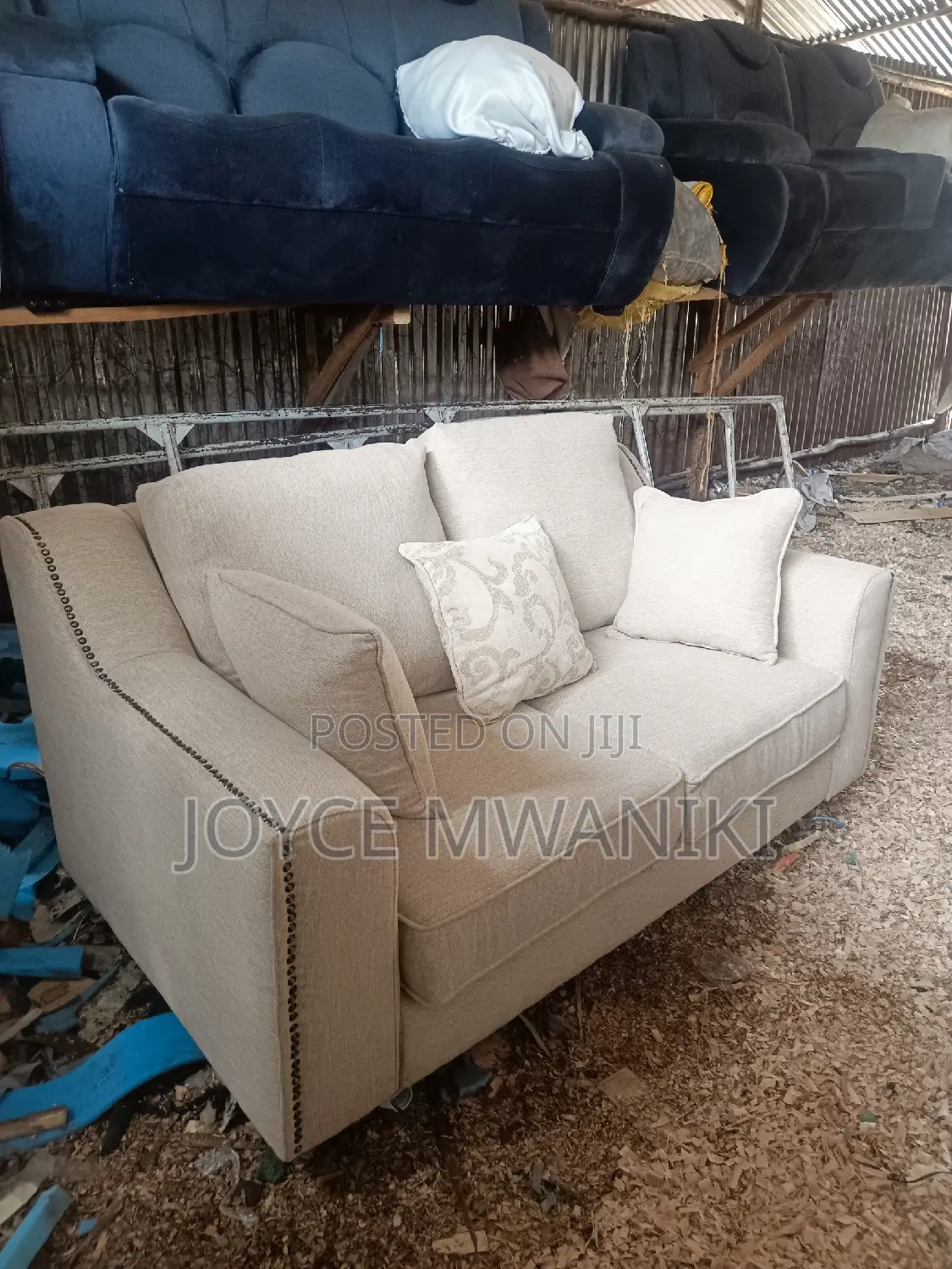 Unique Stylish Sofa, 2 Seater With Throw Pillows.