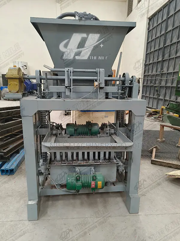 4.8kw 4-2b Brick Making Machine In Kenya