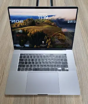 Laptop Apple MacBook 2019 16GB Intel Core I7 SSD 512GB
