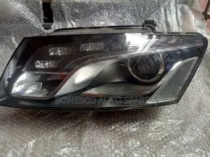 Audi Q5 (2008-2016 Model) Left Xenon Headlight Assembly