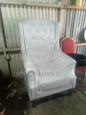 Pedicure Seat, White Colour With a Pouf.