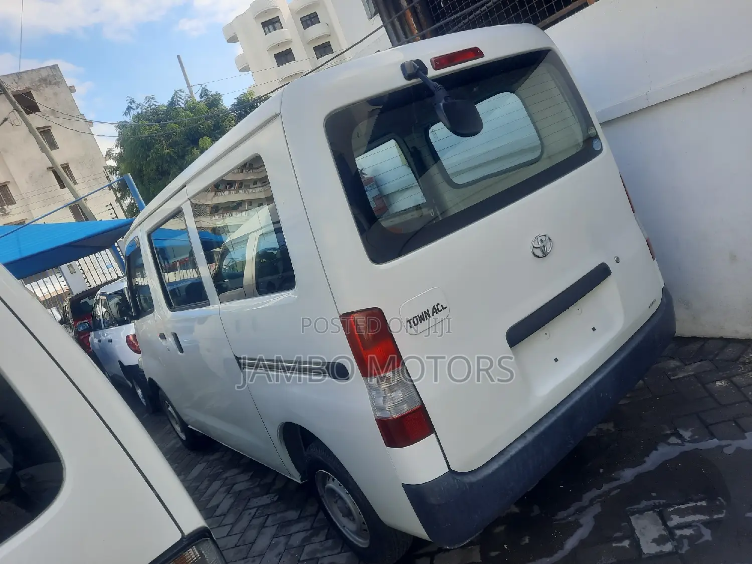 Toyota TownAce 2017 White