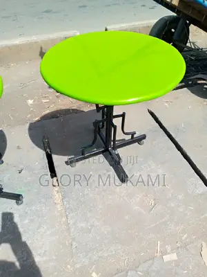 Restaurants and Bar Round Table