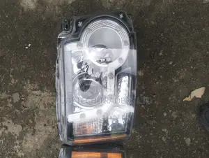 Discovery 4 Headlights