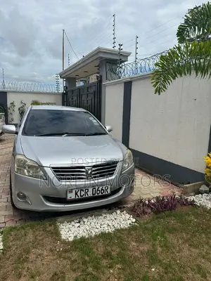 Toyota Premio 2012 Silver