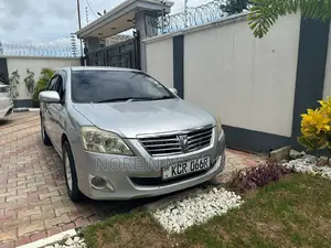 Toyota Premio 2012 Silver