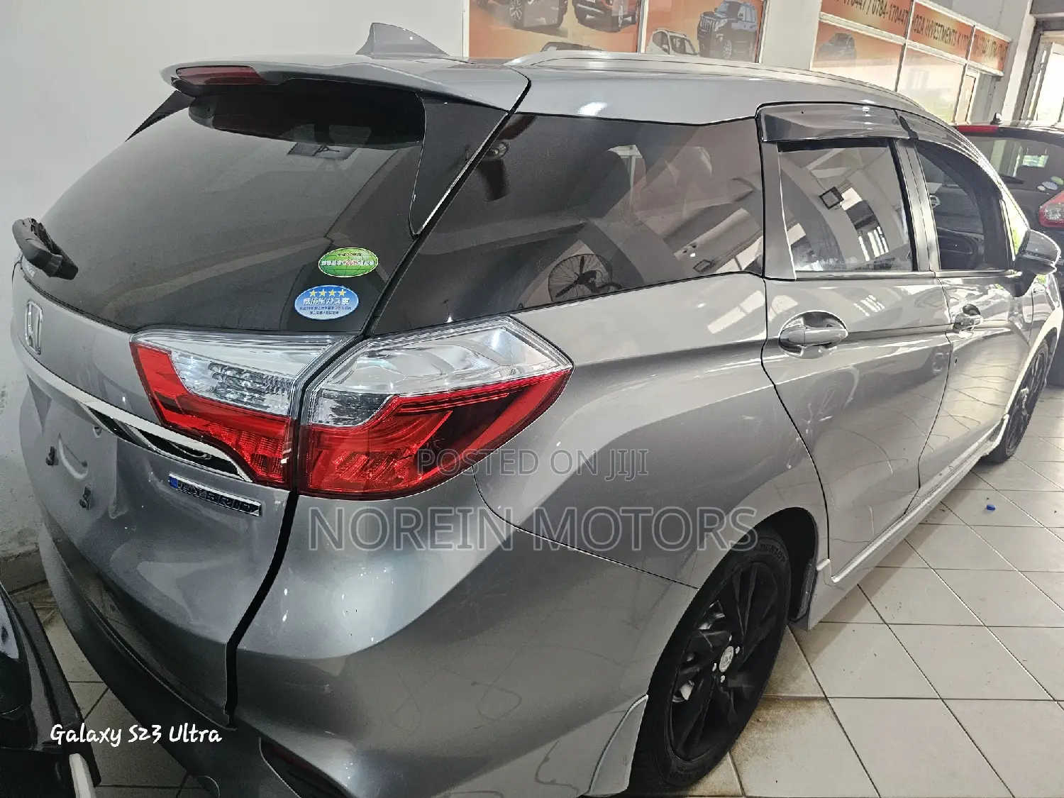 Honda Fit Shuttle 2017 Gray