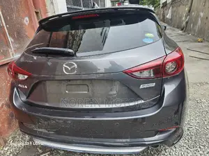 Mazda Axela 2017 Gray