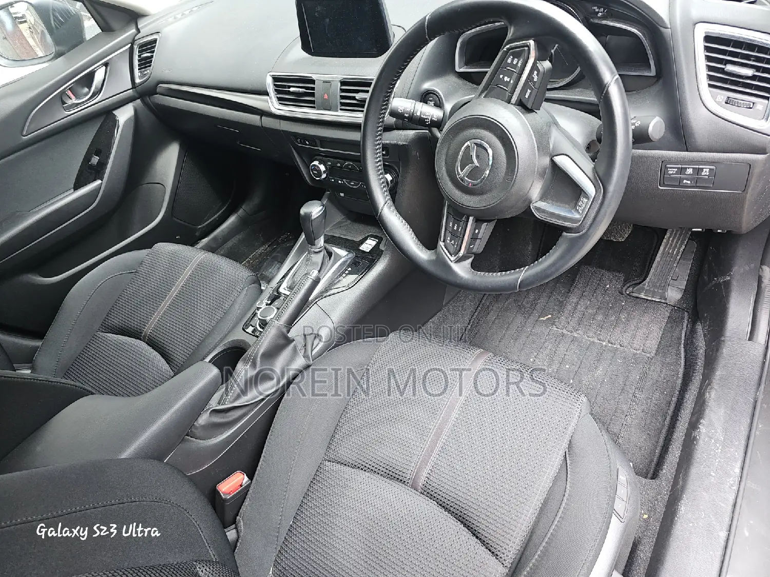 Mazda Axela 2017 Gray