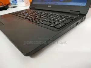 Laptop Dell Precision 3530 16GB Intel Core I7 SSD 512GB