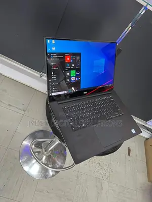 Laptop Dell XPS 15 9570 16GB Intel Core I7 SSD 512GB