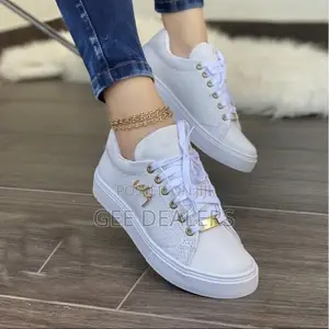 Ladies Lacoste Sneakers <Lacoste Sneakers Size 37-42
