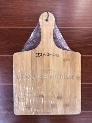 22*24 Cm Wooden Square Chopping Board