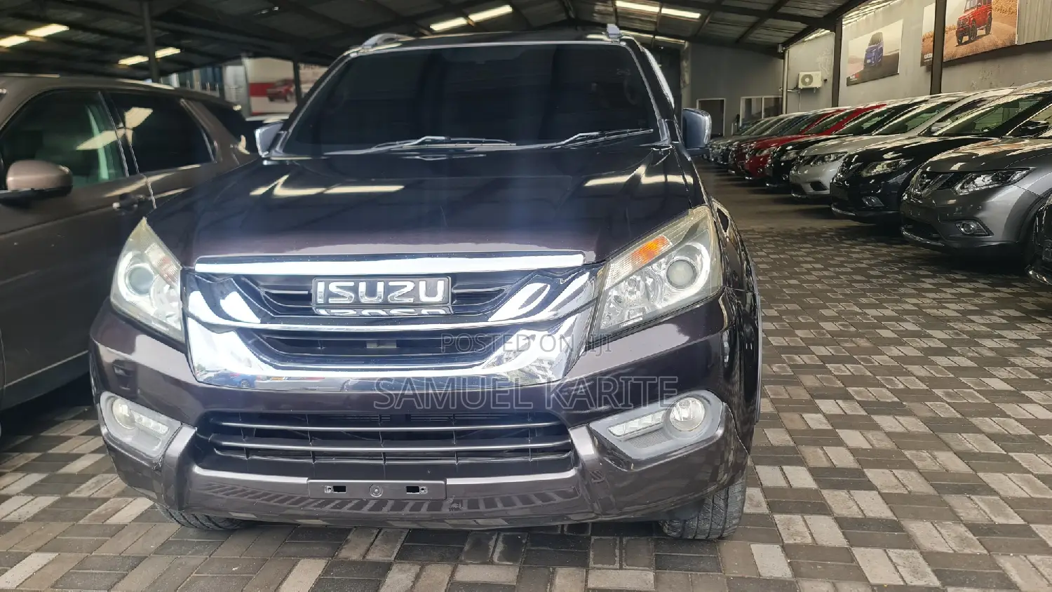 Isuzu MU-X 2017 Gray