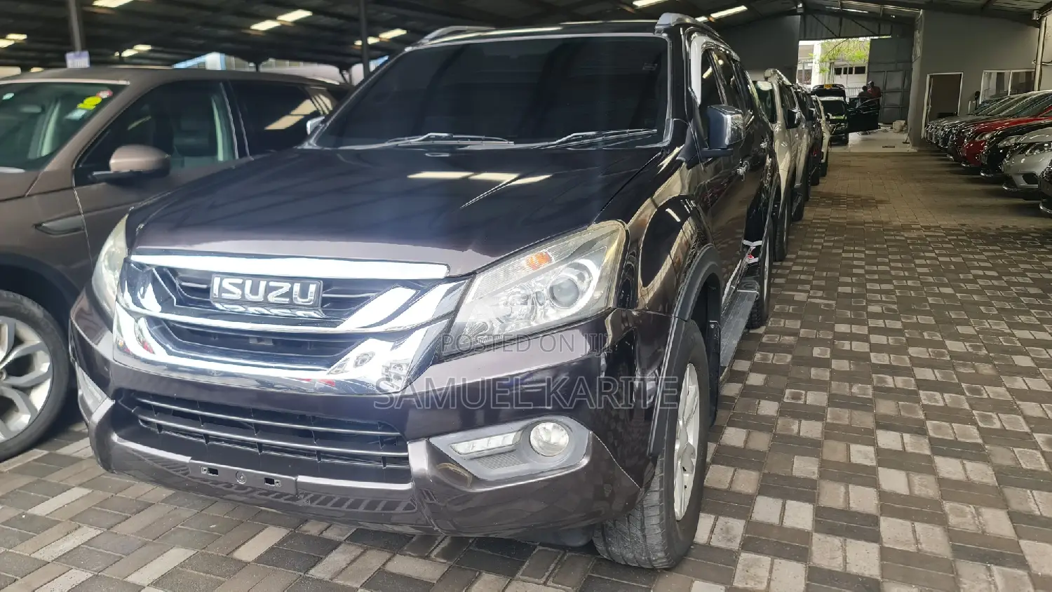 Isuzu MU-X 2017 Gray