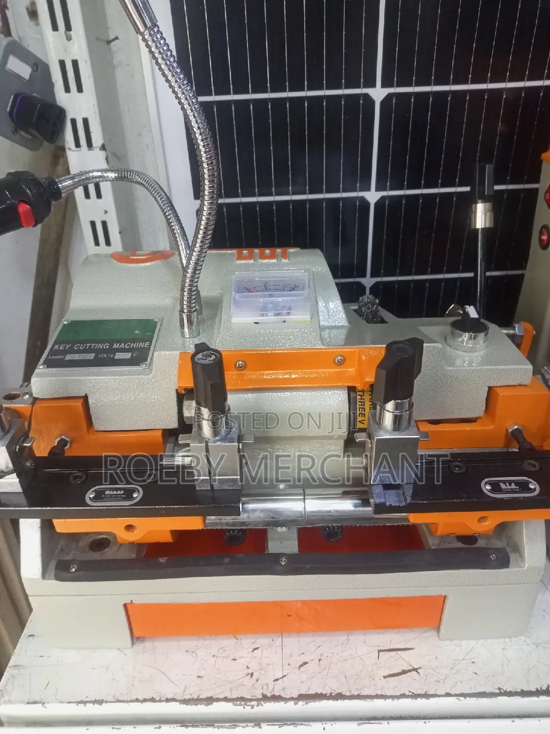 Key Cutting Machine