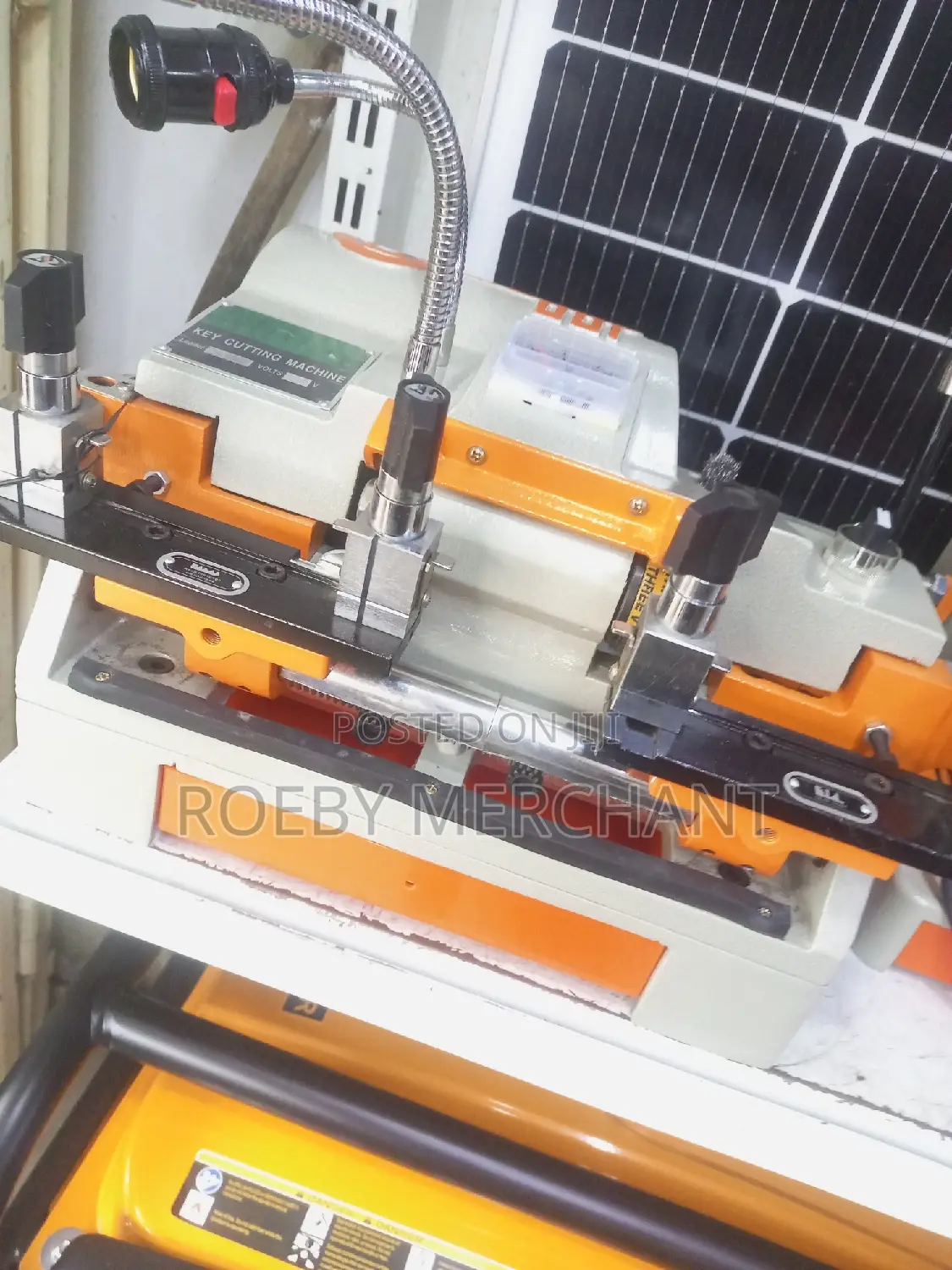 Ideal Key Cutting Machine