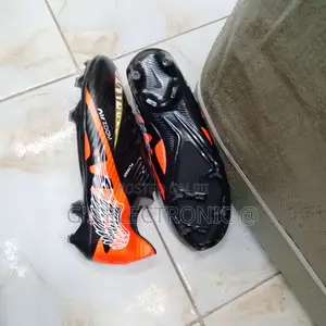 Soccer Boots Size 40-45 /New Soccer Boots