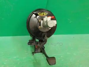 Brake Booster and Master Cylinder Nkr, Nqr, Fh, Canter, Fuso