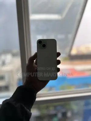 Apple iPhone 15 128 GB Green