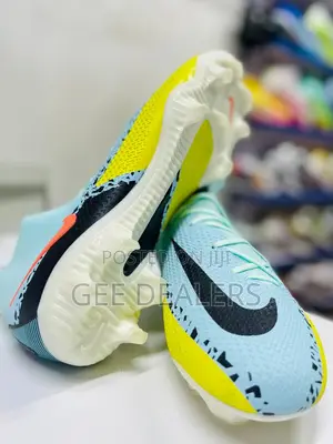 Quality Nike Phantom Gt Soccer/Football Boots Size 40-45