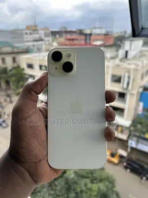 Apple iPhone 15 128 GB Yellow
