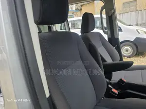 Toyota Voxy 2016 Silver