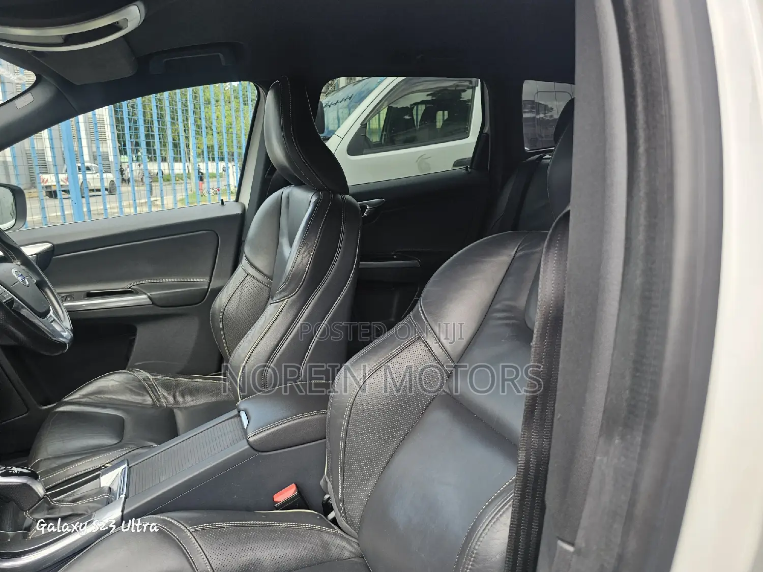 Volvo XC60 2017 Pearl
