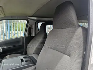Toyota HiAce 2017 Silver