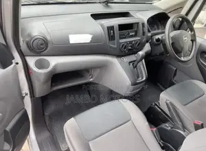 Nissan NV200 2017 Silver