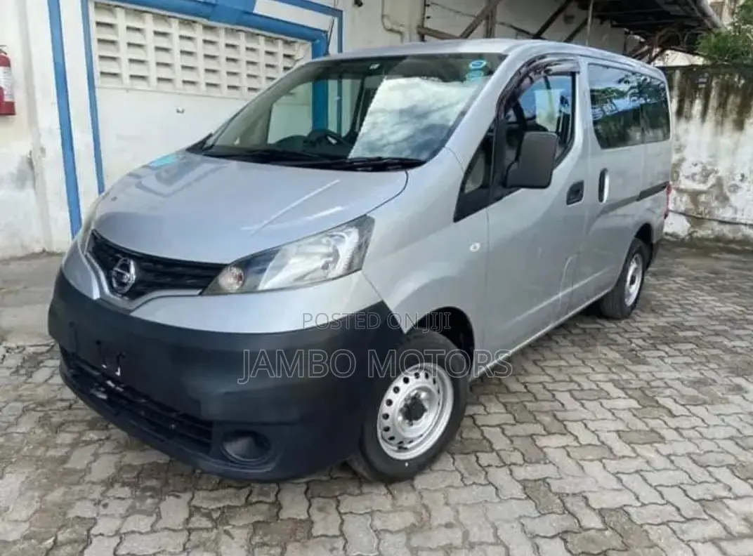 Nissan NV200 2017 Silver