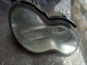 MERCEDES-BENZ C-Class W203/S203/Cl203 Right Xenon Headlight