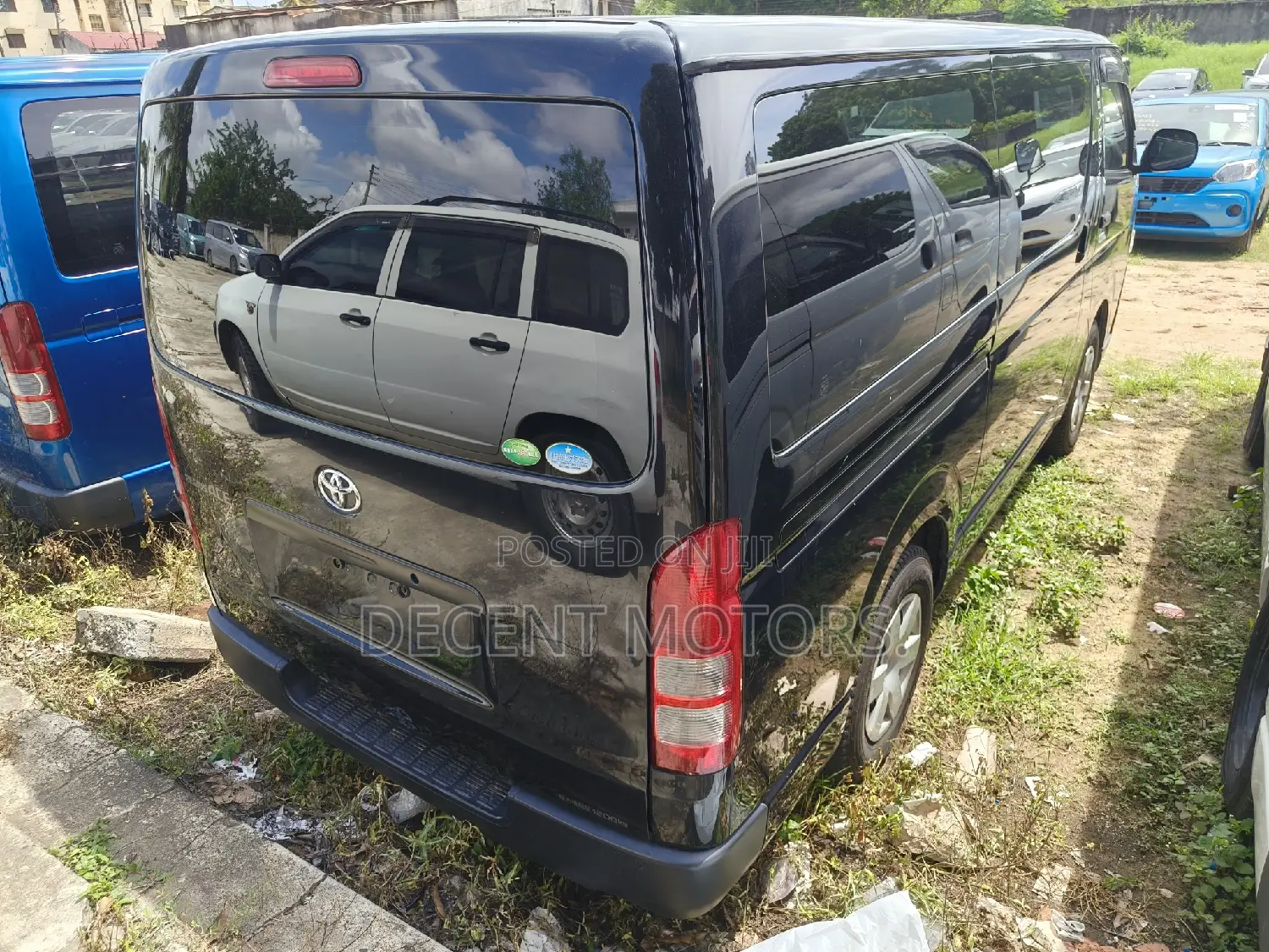 Toyota Regius 2018 Black