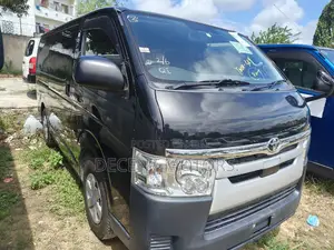 Toyota Regius 2018 Black